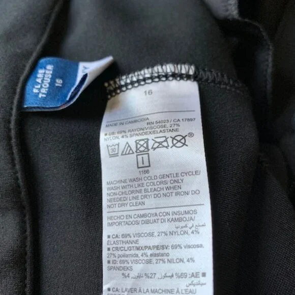 NWT - Old Navy Black Flare Trouser, Size 16 - Picture 5 of 5